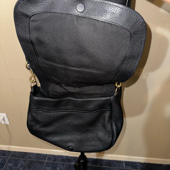 MARC JACOBS 🍒EMPIRE CITY MESSENGER CROSS BODY 🍒BLACK LEATHER GOLD ACCENTS 🍒 - Picture 4 of 13